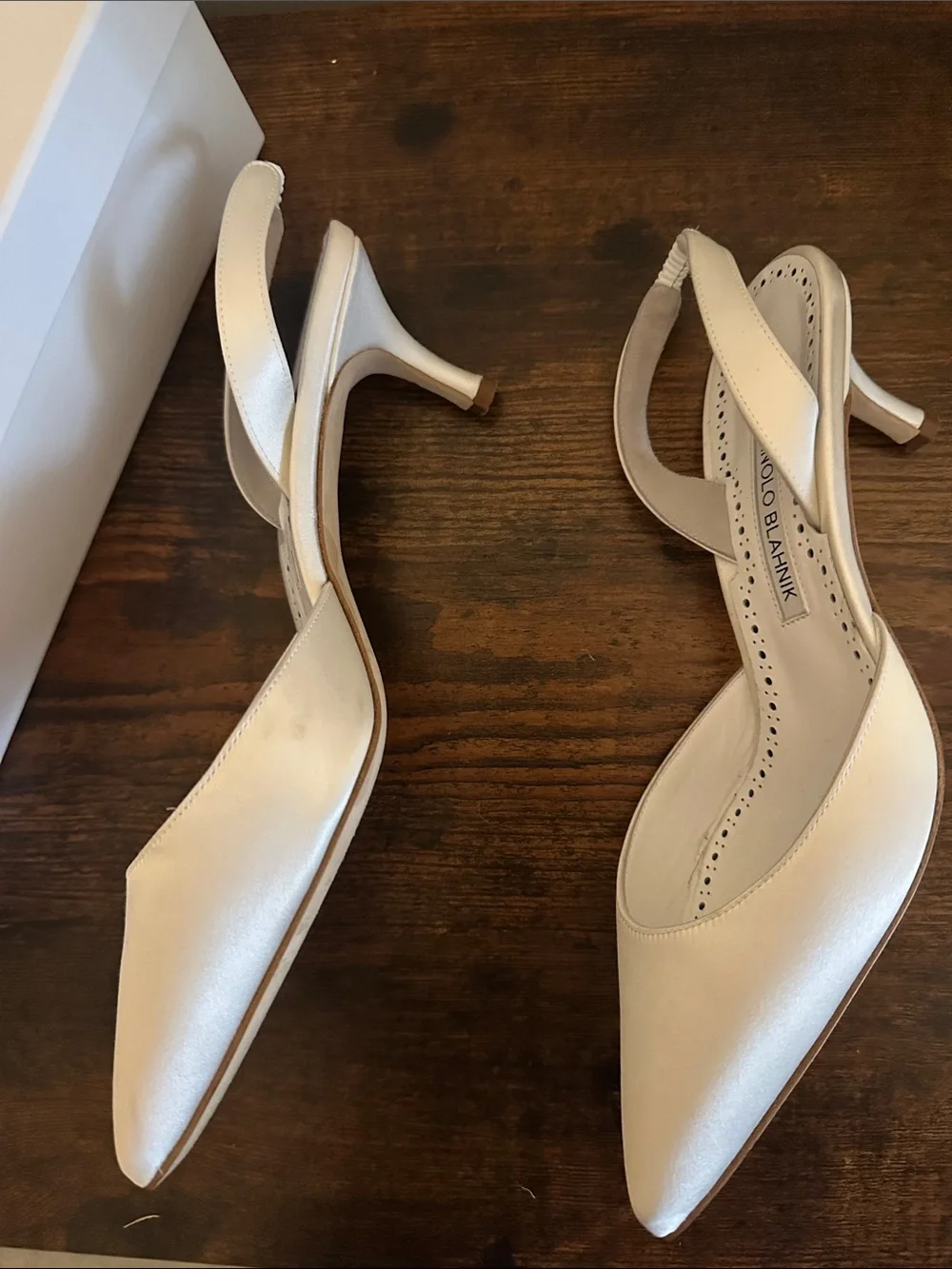 Manolo Blahnik Carolyne bridal satin White Pointed Toe Slingback Heels